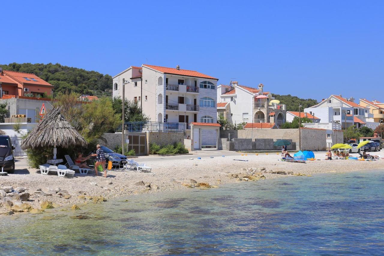 Apartments By The Sea Slatine, Ciovo - 14541 Eksteriør billede